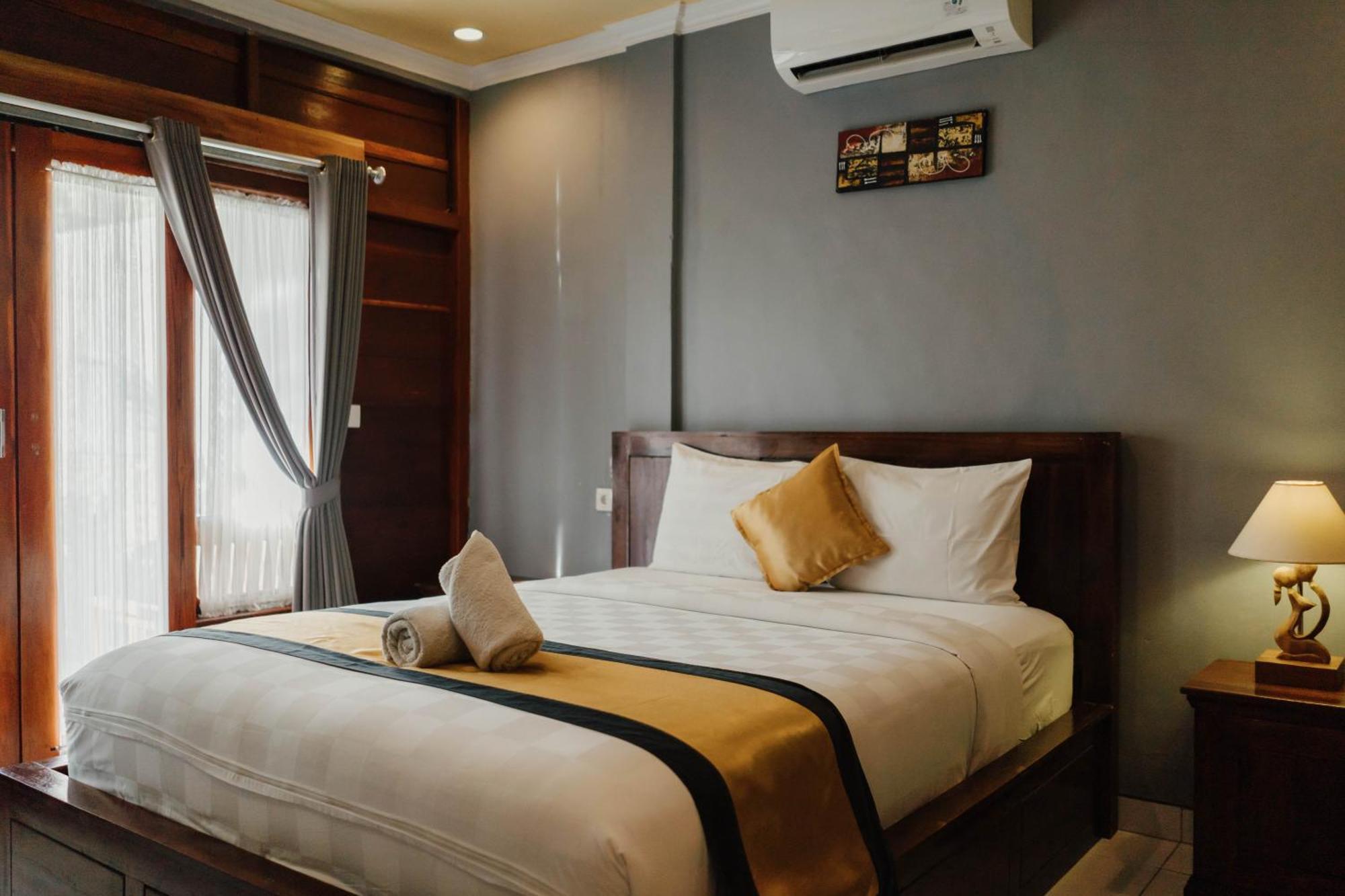 Sentulan Garden Bed & Breakfast Batumadeg Exterior photo