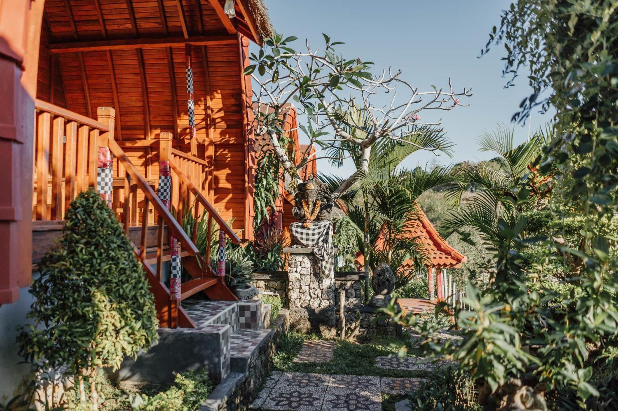 Sentulan Garden Bed & Breakfast Batumadeg Exterior photo